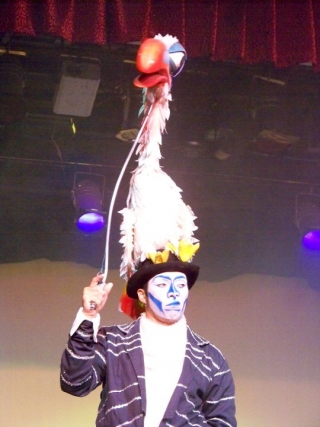  小丑表演 